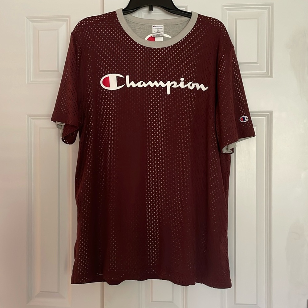 Champion jersey & knit  short sleeve shirt with Champion logo Men’s size X Large